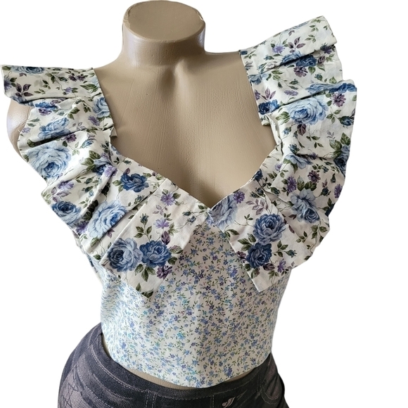 Petersyn Sybil Cropped Floral Smocked Top Size L NWOT - Picture 5 of 11